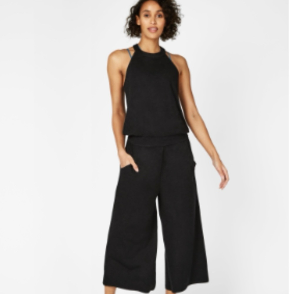 Sweaty Betty culotte jumpsuit. Size S. Gray.